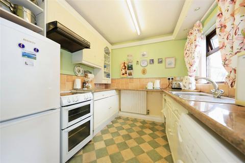 2 bedroom bungalow for sale, Waveney Avenue, Wolverhampton WV6