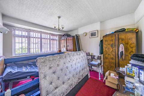 18 Castleton Road, Mitcham, CR4 1NY
