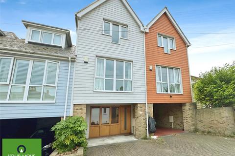 3 bedroom terraced house for sale, The Pathway, Kent CT10