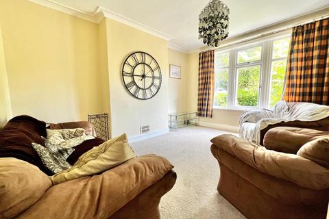 4 bedroom semi-detached house to rent, Otley Old Road, Leeds, West Yorkshire, LS16