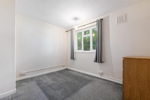 25 Holderness Way, London, SE27 0EU