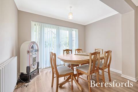14 Dunmow Gardens, West Horndon, Brentwood, CM13 3NL