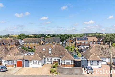 14 Dunmow Gardens, West Horndon, Brentwood, CM13 3NL