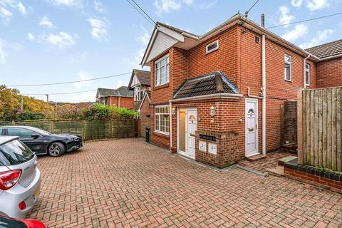 undefined, Kanes Hill, Hampshire SO19