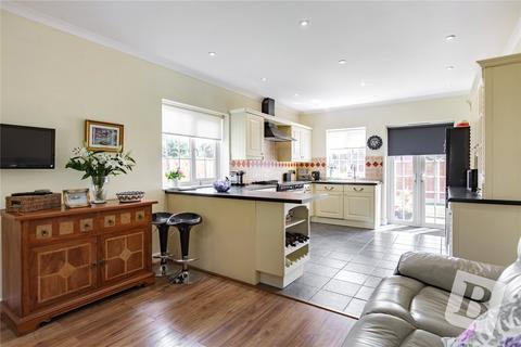 4 bedroom detached house for sale, Branksome Avenue, Wickford, Essex, SS12