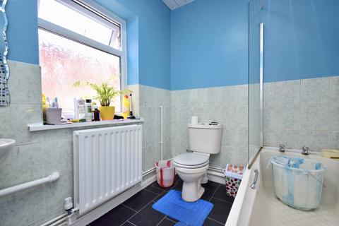 3 bedroom terraced house for sale, Margaret Road, North Evington, Leicester, LE5