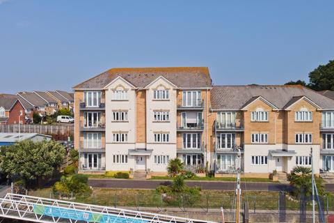 2 bedroom flat for sale, East Cowes PO32