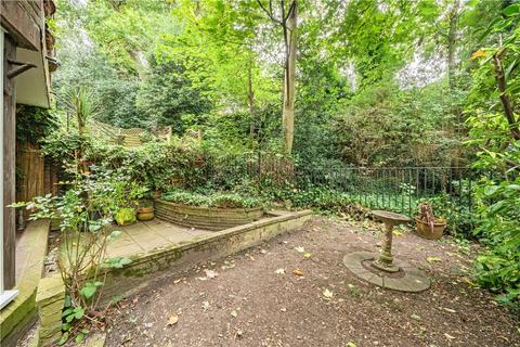 49 Garrick Close, London, W5 1AT
