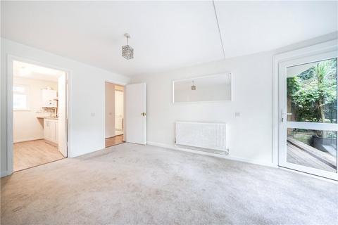 49 Garrick Close, London, W5 1AT