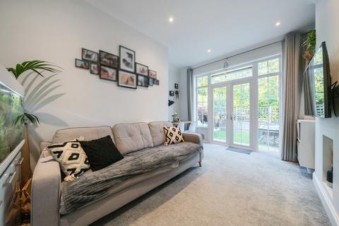 2 bedroom apartment for sale, St James Road, Surrey SM1