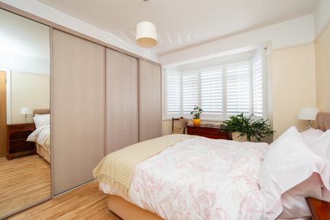 303 Sutton Common Road, Sutton, SM3 9NH