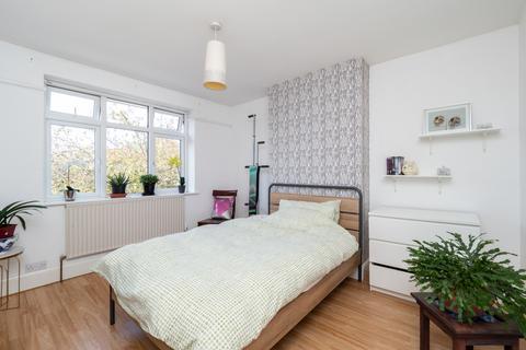 303 Sutton Common Road, Sutton, SM3 9NH