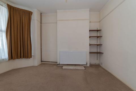 3 bedroom terraced house for sale, Winterbourne Road, Thornton Heath CR7