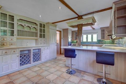 5 bedroom detached house for sale, Cherry Street, Dunmow CM6