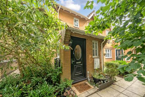 1 Chamberlain Close, Church Langley, Harlow, CM17 9QP
