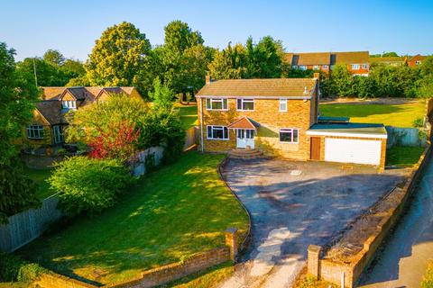 4 bedroom detached house for sale, Windmill Drive, High Wycombe HP15