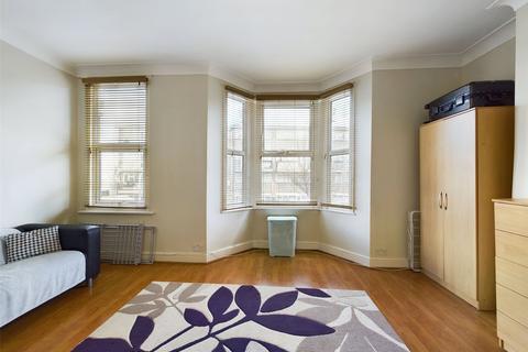 2 bedroom flat for sale, Church Road, Leyton, London E10