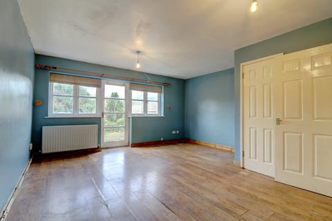 6 Barton Way, High Wycombe, HP13 6SY