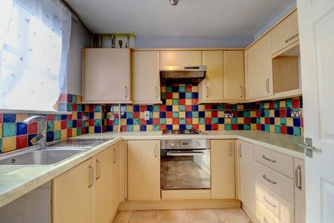 6 Barton Way, High Wycombe, HP13 6SY