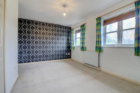 6 Barton Way, High Wycombe, HP13 6SY