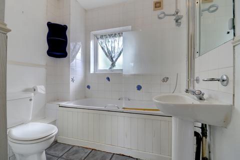 6 Barton Way, High Wycombe, HP13 6SY