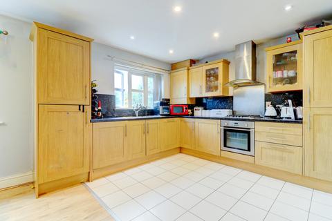 3 bedroom semi-detached house for sale, West Wycombe Road, Buckinghamshire HP12