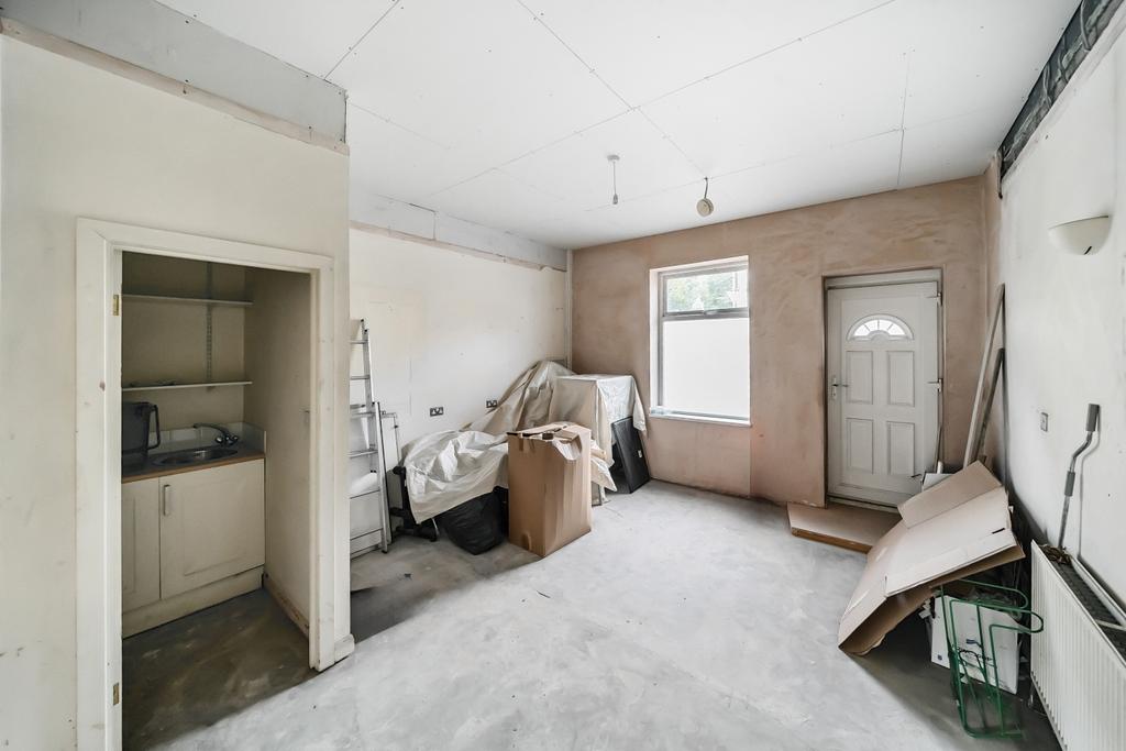 Ground Floor Room Front
