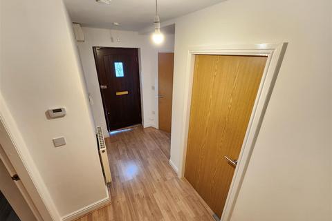 3 bedroom townhouse for sale, Heatley Gardens, Bolton