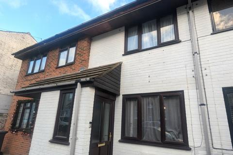2 bedroom terraced house to rent, Cowes PO31