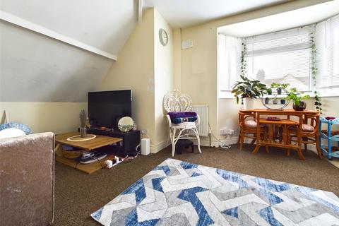 1 bedroom flat for sale, Sutton Gardens, Barking IG11