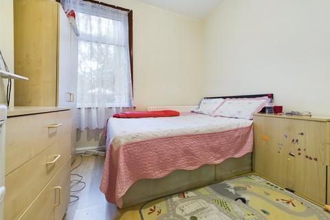 1 bedroom maisonette for sale, Stafford Road, Forest Gate, London E7