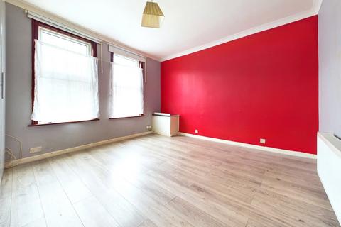 1 bedroom flat for sale, Coppermill Lane, Walthamstow, London E17