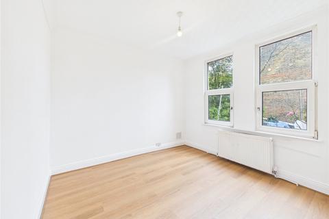 2 bedroom flat to rent, Forest Road, Walthamstow, London E17