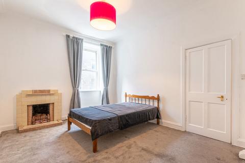 undefined, 0327L West Crosscauseway, Edinburgh, EH8 9JP
