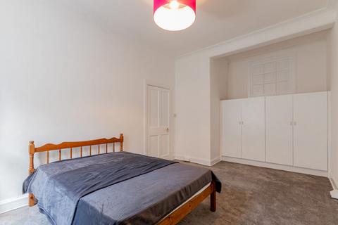 undefined, 0327L West Crosscauseway, Edinburgh, EH8 9JP