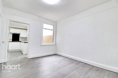 7 Mansfield Road, Luton, LU4 8NA