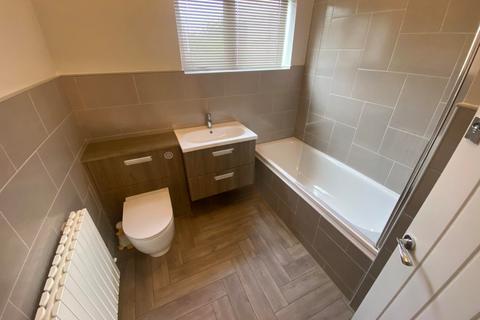 2 bedroom bungalow to rent, Wroot Road, Doncaster DN9