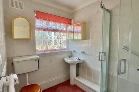 3 Clarence Road, Capel Le Ferne, Folkestone, CT18 7JU
