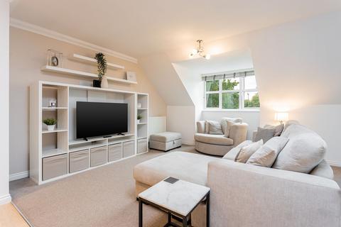 2 bedroom flat for sale, Brookhill Road, Crawley RH10