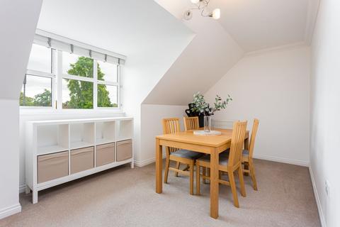 2 bedroom flat for sale, Brookhill Road, Crawley RH10