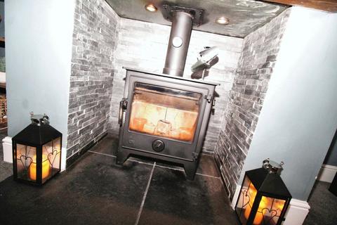 2 Ogle Grove, Jarrow, NE32 5YL
