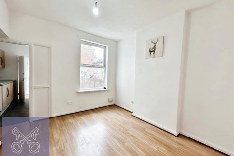 4 Thistleton Gardens, Hull, HU5 1HS