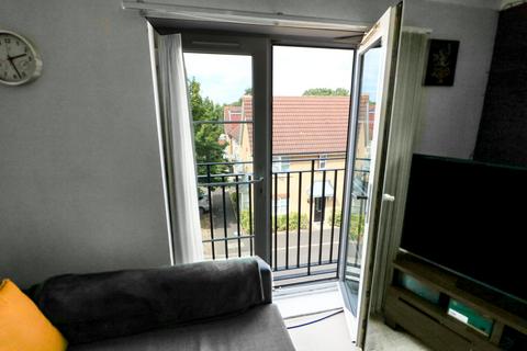 2 bedroom apartment for sale, Piper Way, Ilford IG1