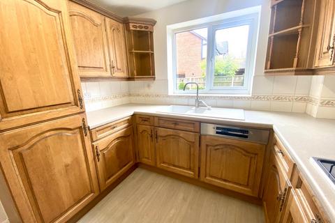 4 bedroom detached house to rent, Brunner Grove, Cheshire CW5