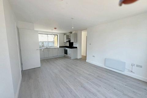 2 bedroom flat to rent, Spencer Road, London W3