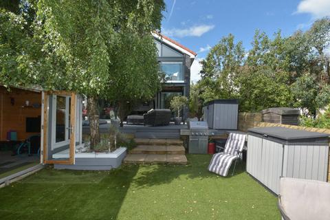 8 Mains Gardens, Tranent, EH33 1FB