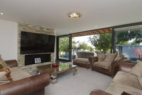 8 Mains Gardens, Tranent, EH33 1FB