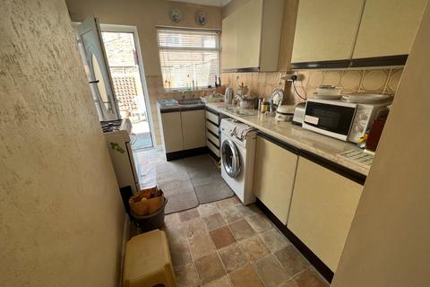 3 bedroom terraced house for sale, Avenue Road, North Yorkshire YO12