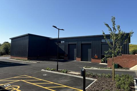 Industrial unit to rent, Units 13, 14 & 15 Block D, East Horton Business Park, Knowle Lane, Eastleigh, SO50 7DZ