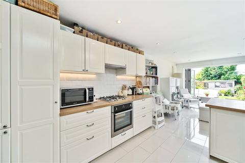 23 Copse Road, Cobham, KT11 2TN